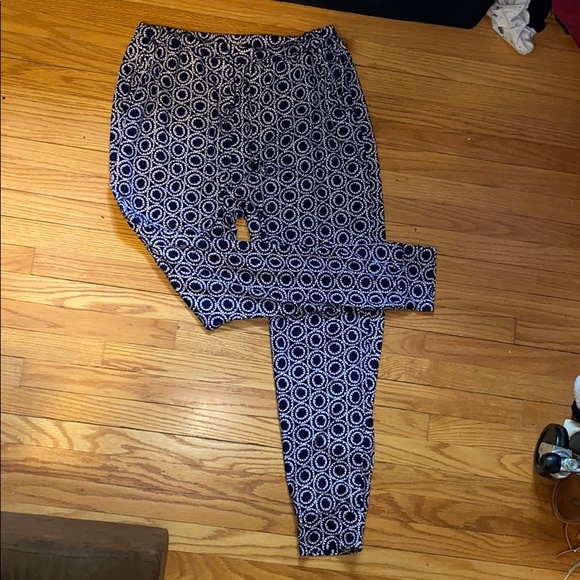 ☮️NEW ITEM! 🤍 Cynthia Rowley Joggers 🤍 - Picture 2 of 4